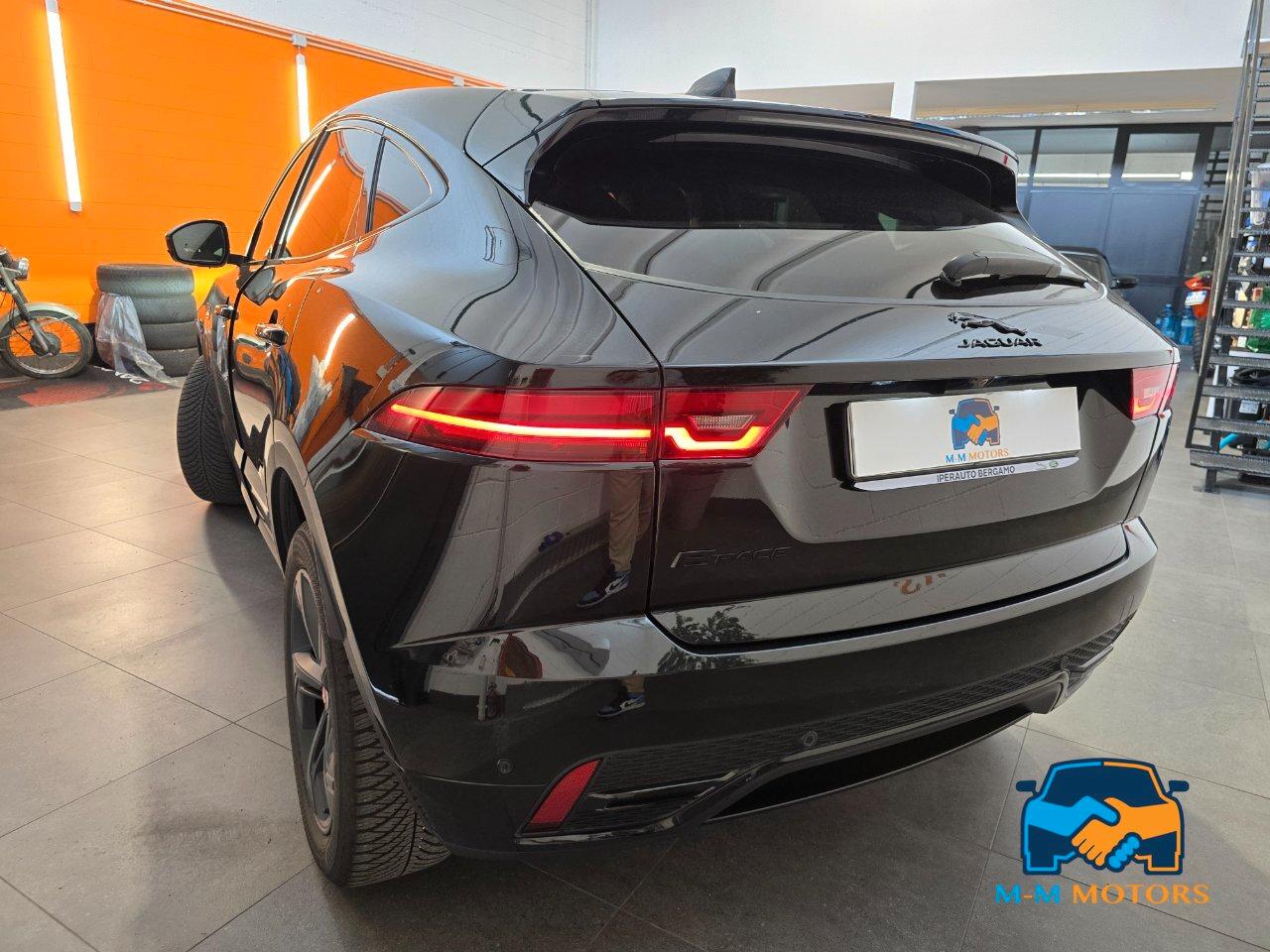 Jaguar E-Pace 2.0d i4 mhev R-Dynamic Black awd 163cv auto GAR.UFF. 03/2028