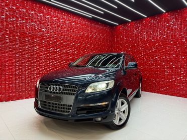Audi Q7 3.0 V6 TDI 233CV quattro tiptronic 7 POSTI
