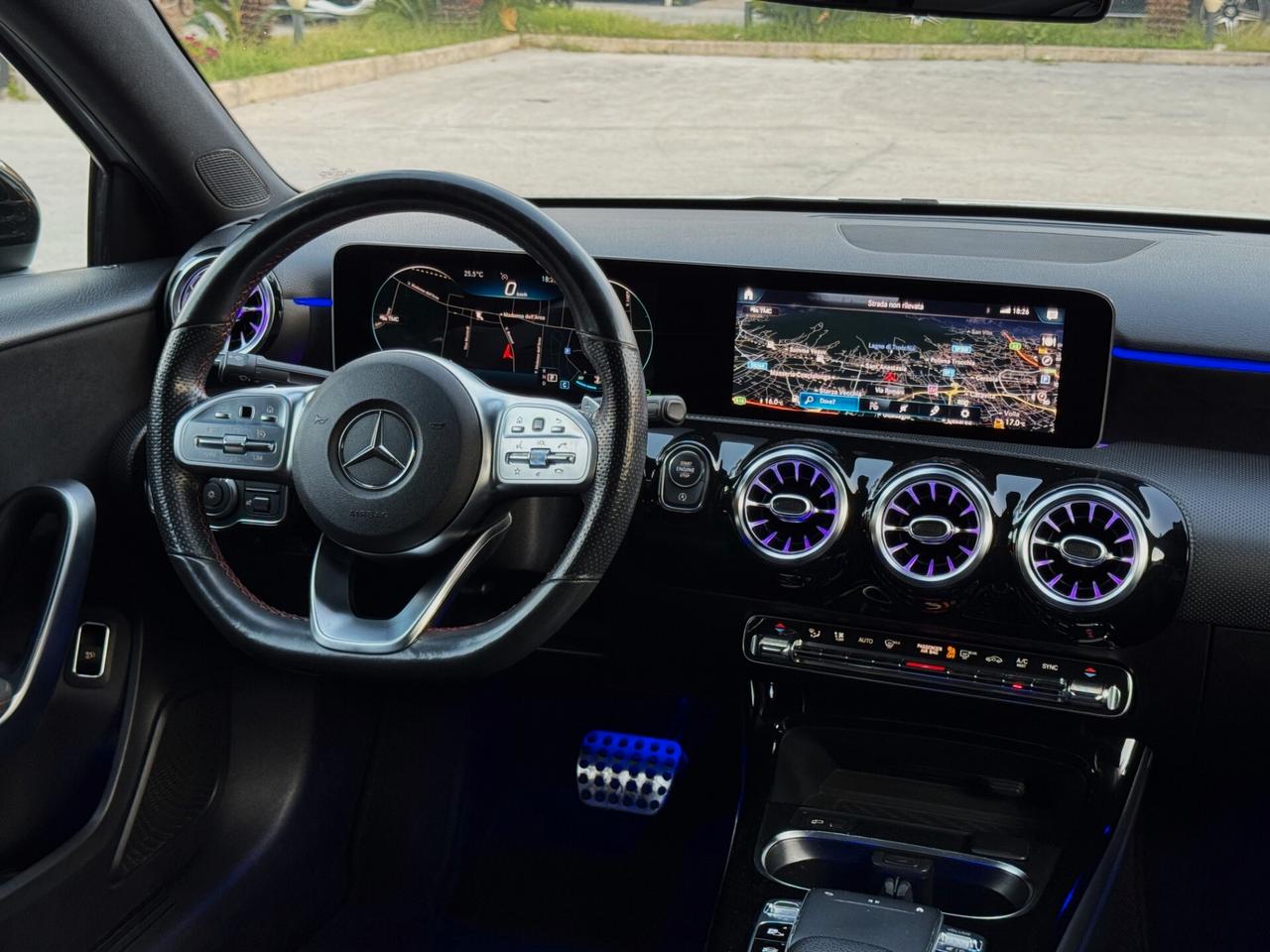 Mercedes-Benz A 180 d Sedan Premium TETTO MULTIBEAM