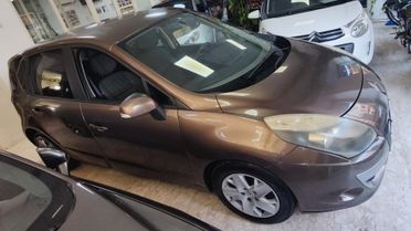 Renault Scénic X-Mod 1.5 dCi 110CV Attractive