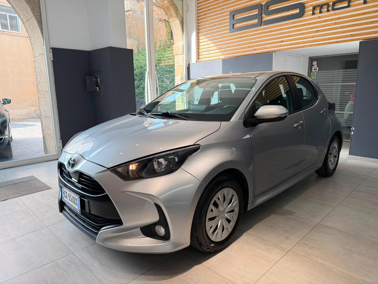 Toyota Yaris 1.5 Hybrid 5 porte Business