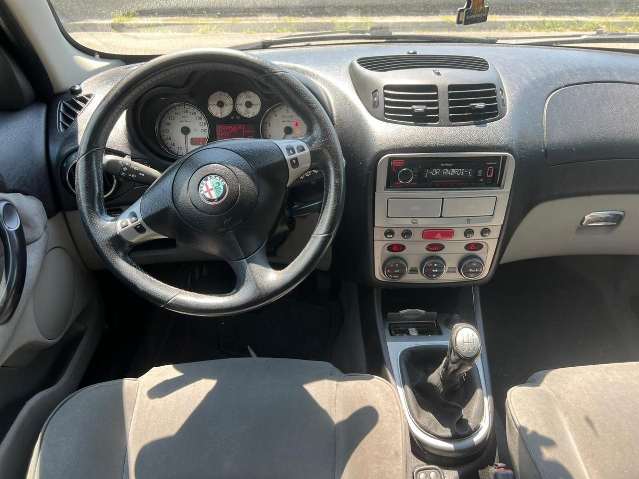 Alfa Romeo 147 1.6 16V TS (105) 5 porte Distinctive
