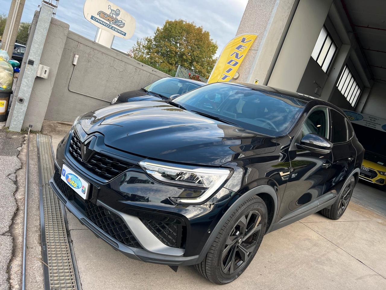 Renault Arkana Full Hybrid E-Tech 145 CV Engineered/TETTO PANORAMICO APRIBILE, SEDILI RISCALDABILI E VOLANTE