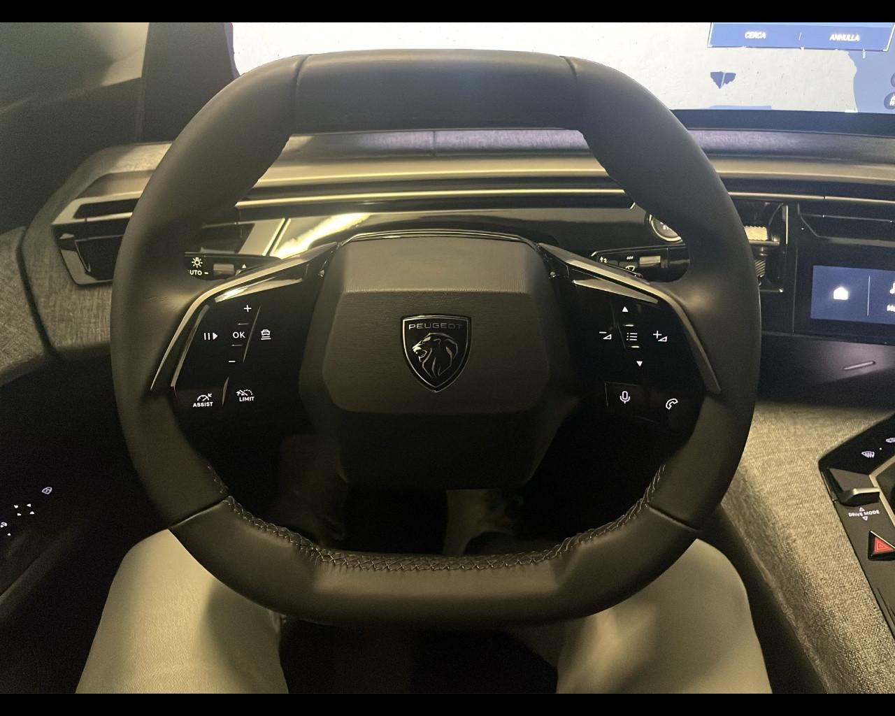 PEUGEOT Nuovo 3008 ALLURE - Hybrid 136 E-DCS6