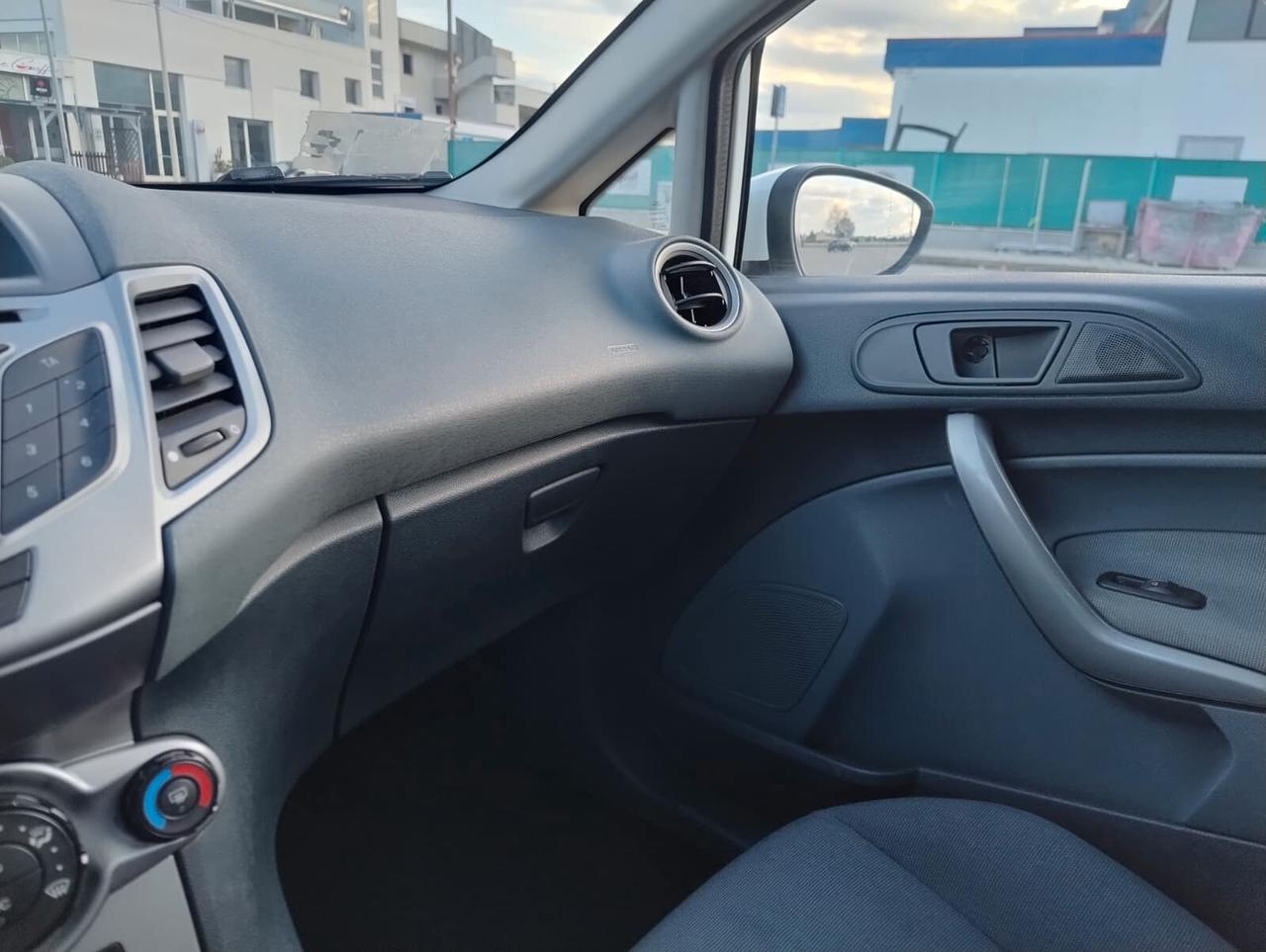 Ford Fiesta Fiesta+ 1.4 TDCi 70CV 5p. N1 Business