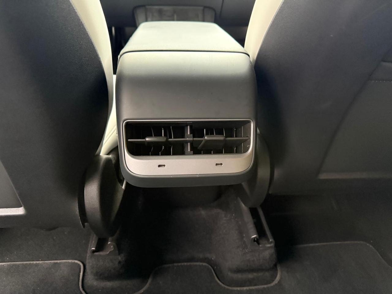 Tesla Model Y Standard Range / Standard #7392