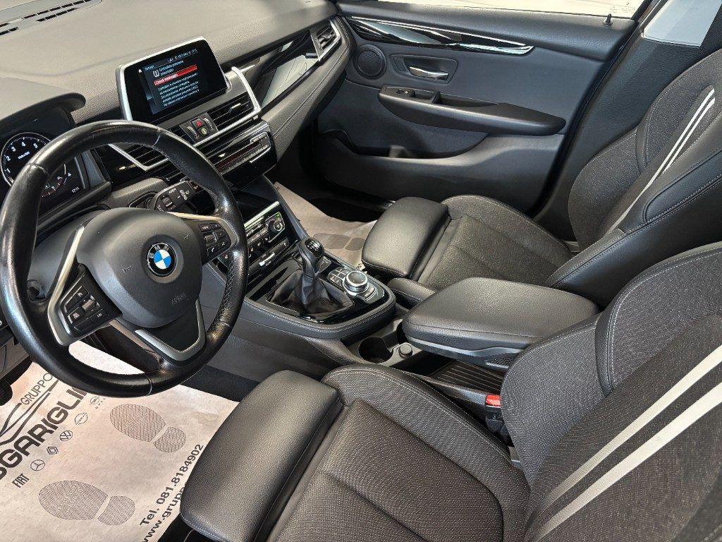 BMW 216 i Gran Tourer Advantage Full Optional