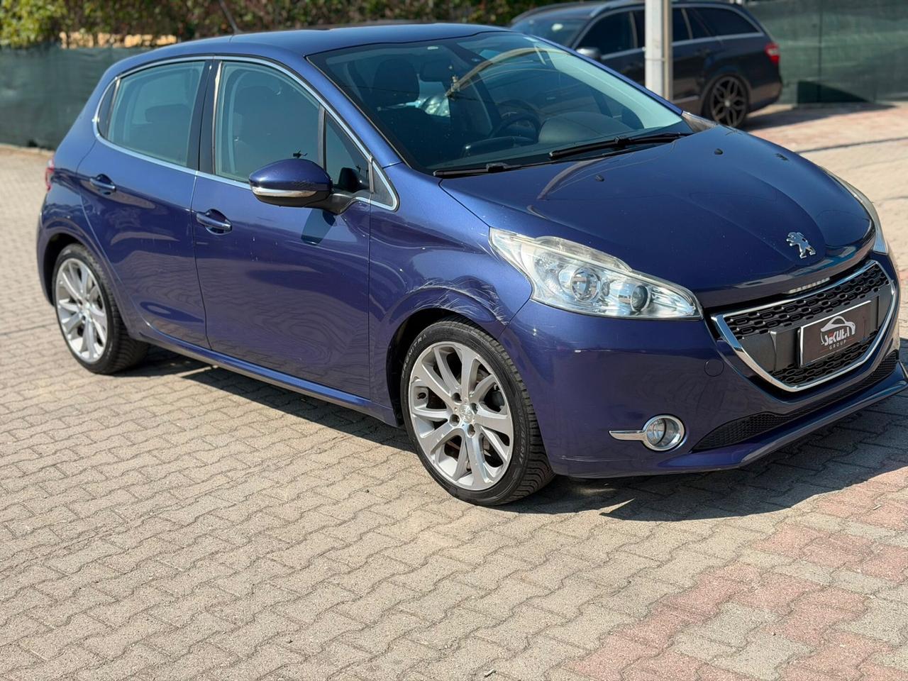 Peugeot 208 1.4 e-HDi 68 CV S&S robotizzato 5 porte Active