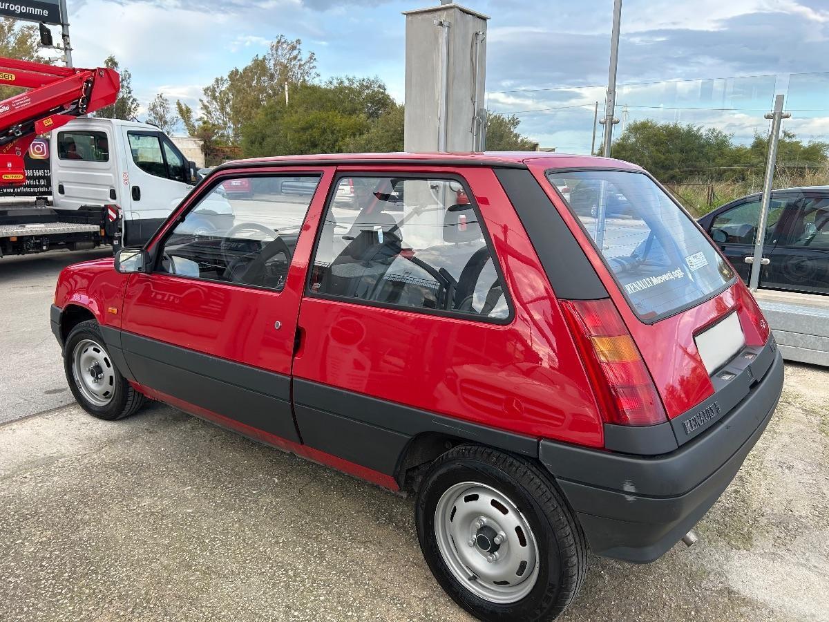 RENAULT - Super 5