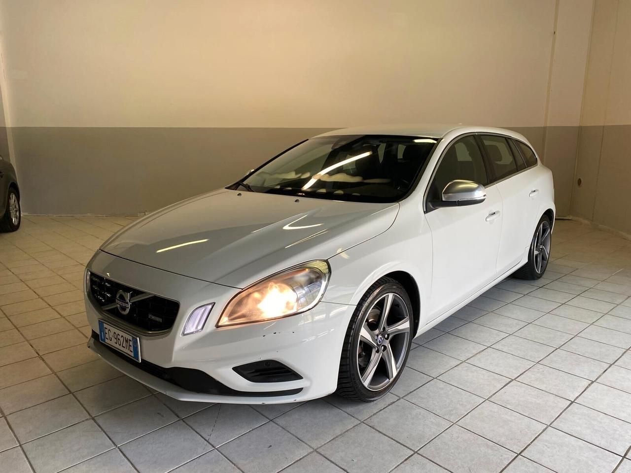 Volvo V60 D3 Geartronic R-design