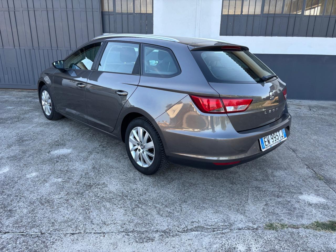 Seat Leon 1.6 TDI. Neopatentati. Garanzia 12mesi