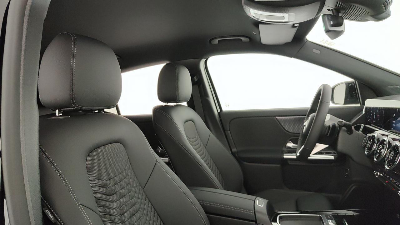 Mercedes-Benz GLA 200 d automatic