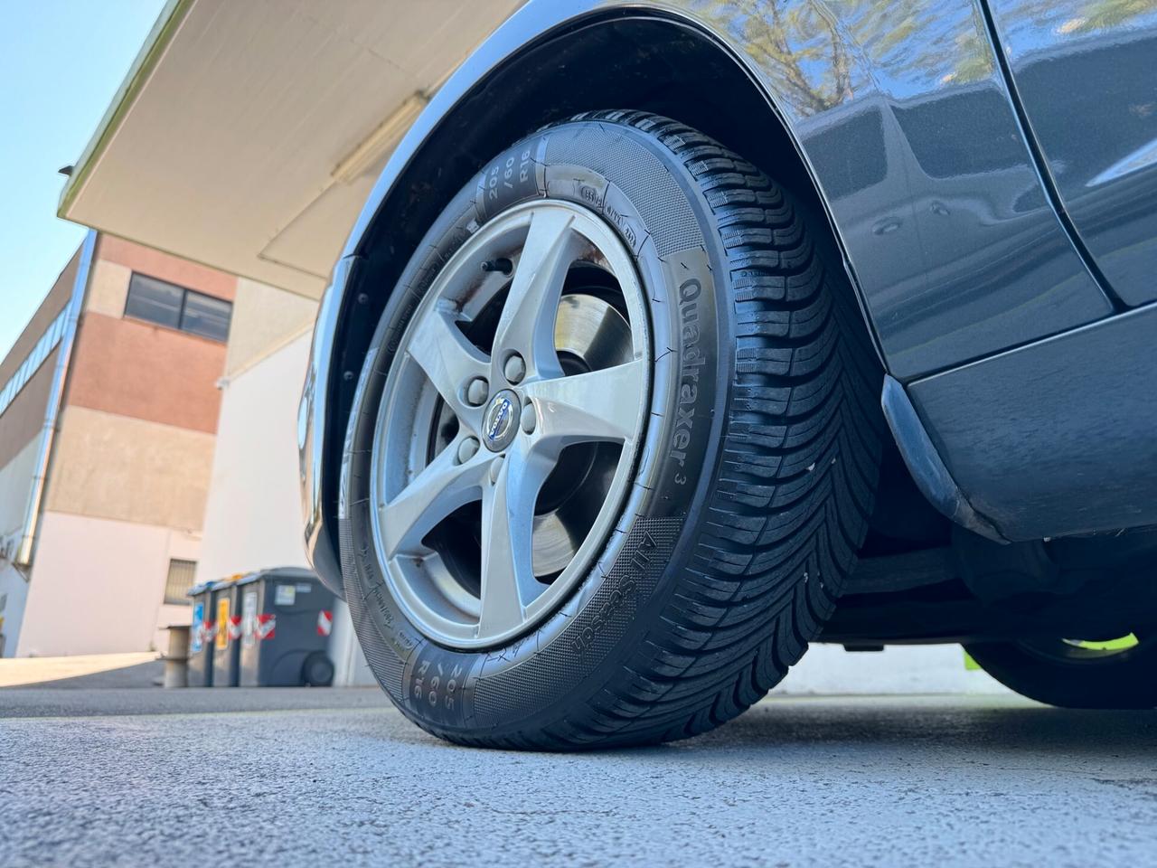 Volvo V60 1.6 d2 Momentum Powershift GARANZIA24MES