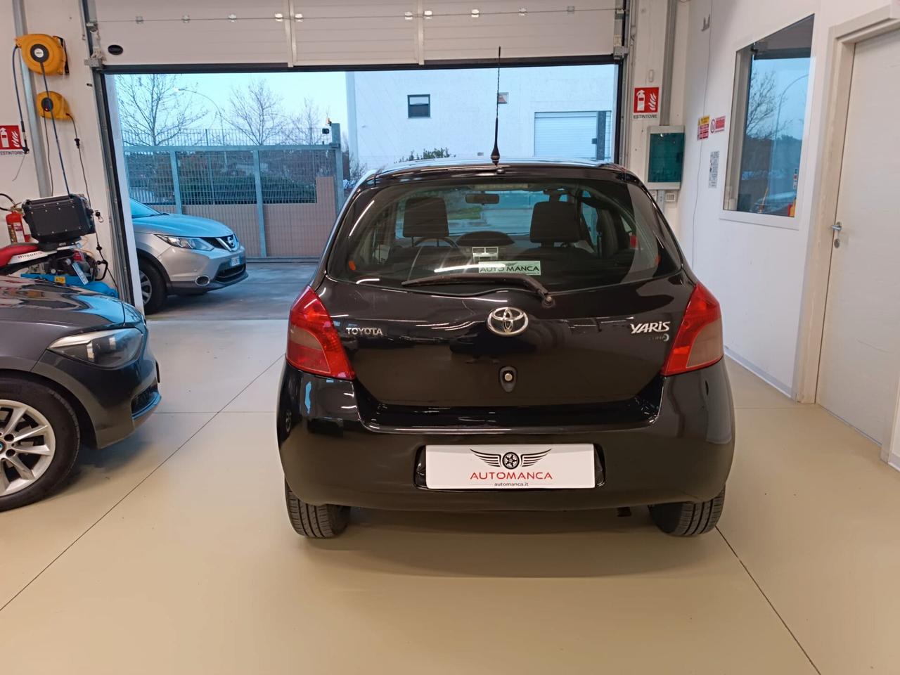 Toyota Yaris 1.3 5 porte Luna