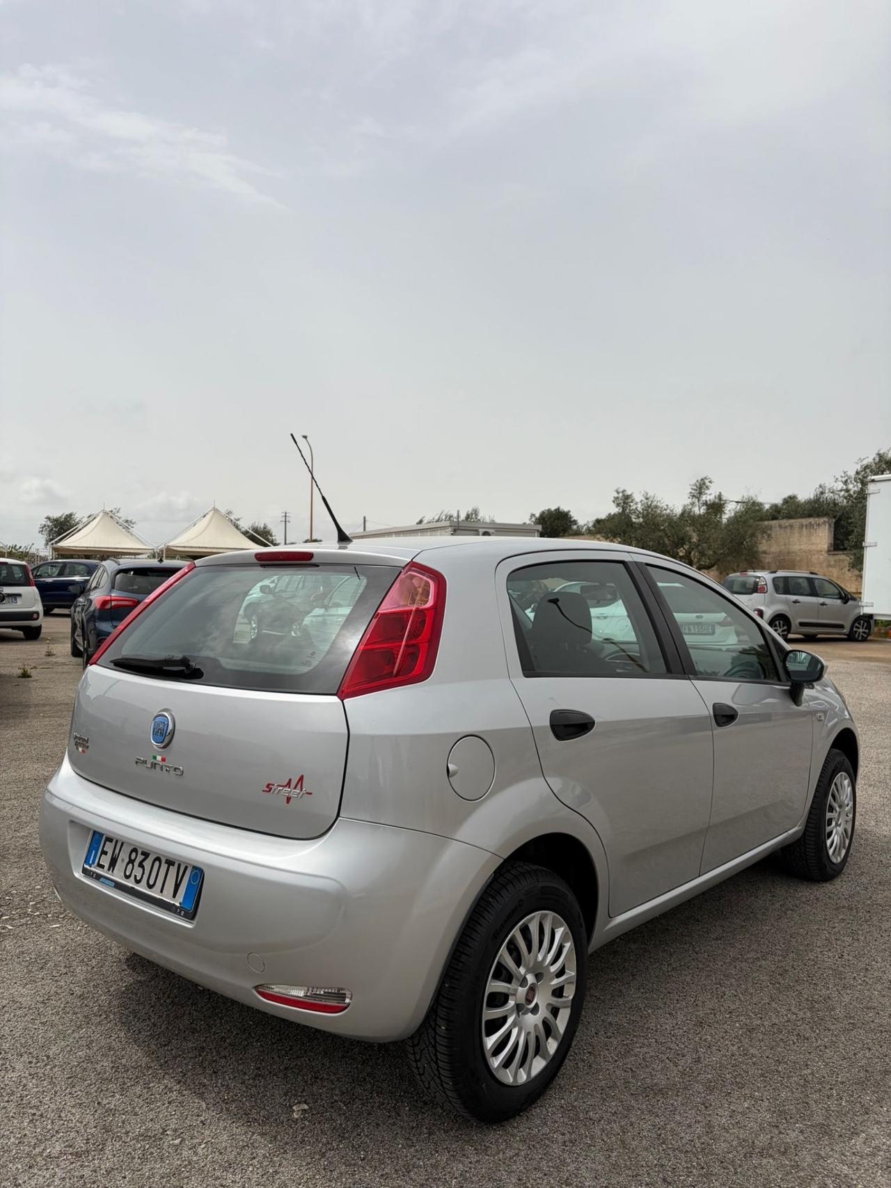 Fiat Punto 1.4 8V 5 porte Natural Power Street