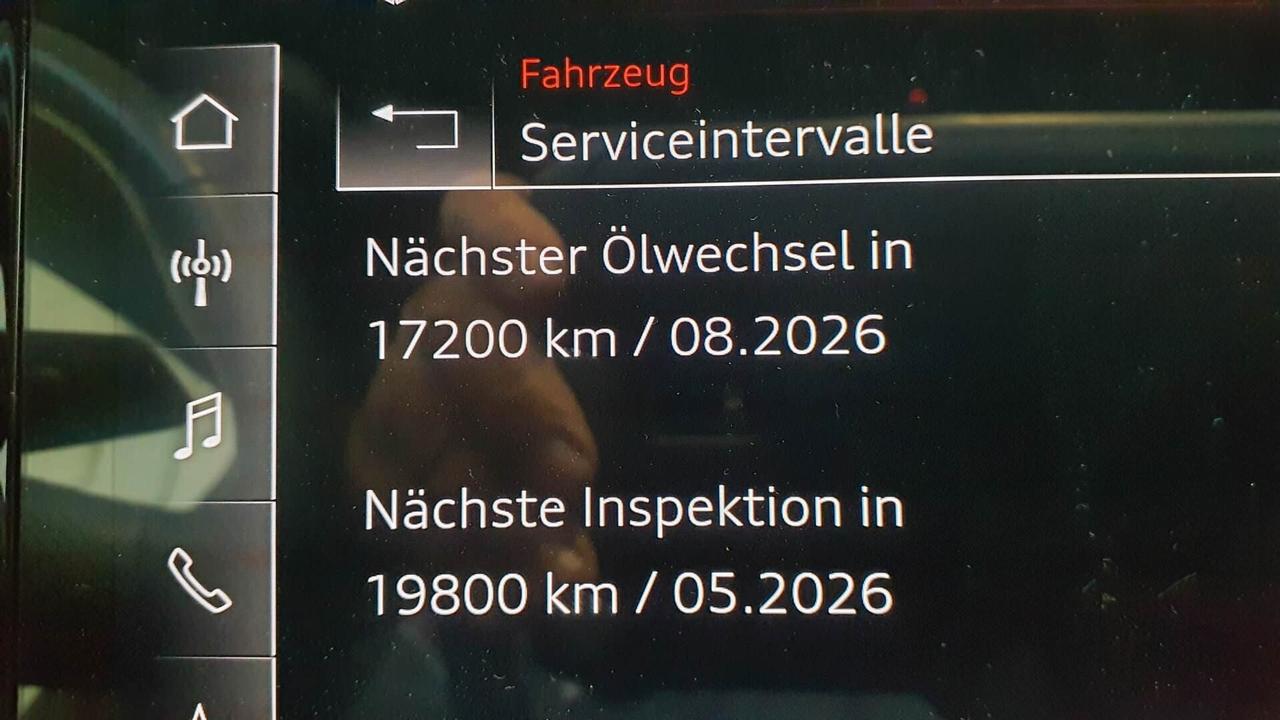Audi Q3 SPORTBACK 35 TDI S tronic S line Edition / PELLE / R19