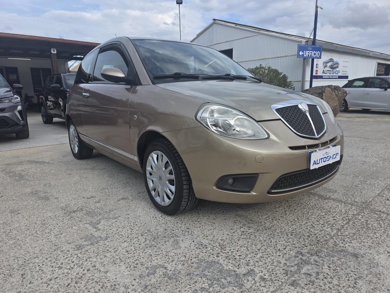 Lancia Ypsilon 1.2 Oro