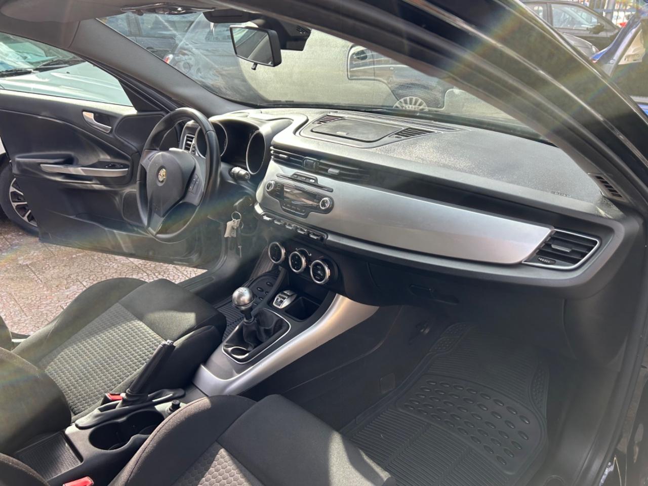 Alfa Romeo Giulietta 1.6 JTDm-2 105 CV Distinctive