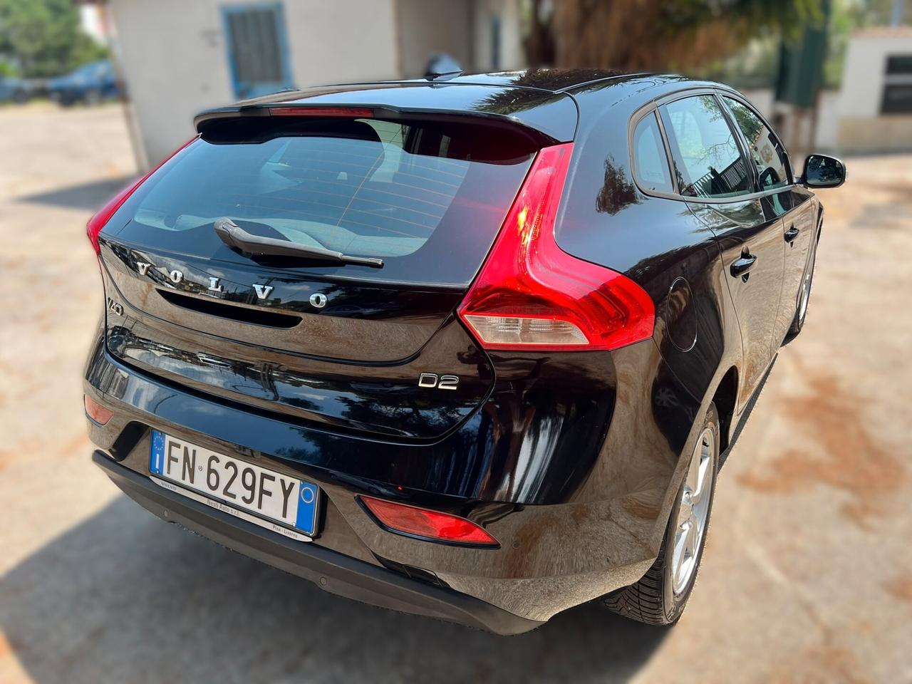 VOLVO V40 2.0 d2 Kinetic my18 - 2018