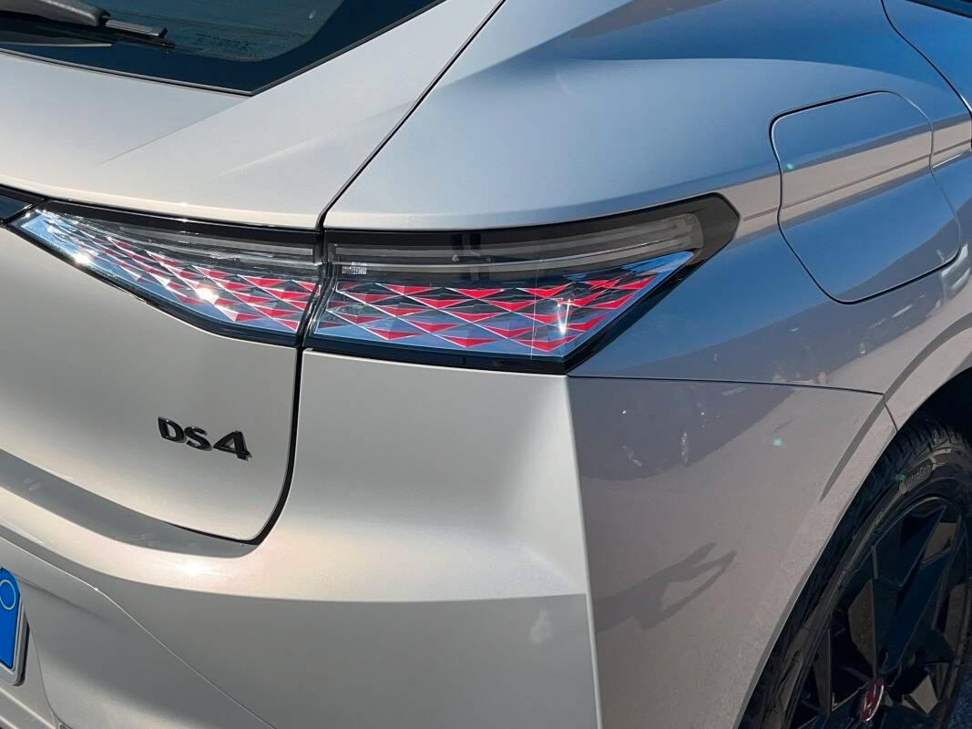 DS DS4 1.5 bluehdi Performance Line 130cv auto