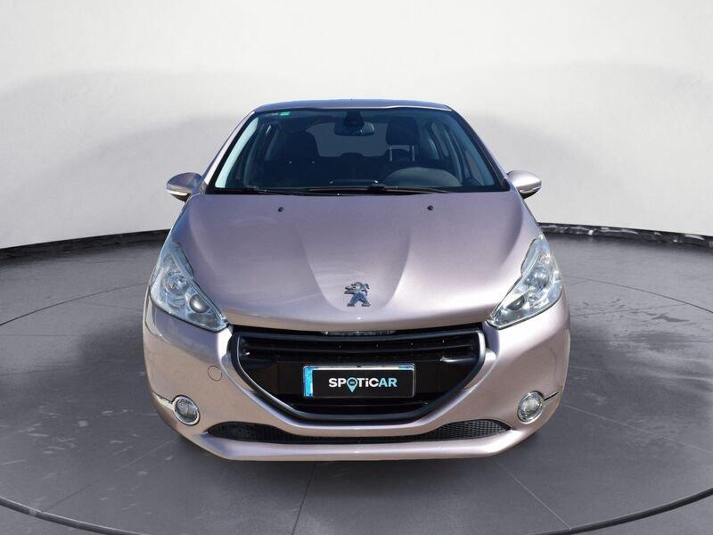 Peugeot 208 1.4 HDi 68 CV 5 porte Allure