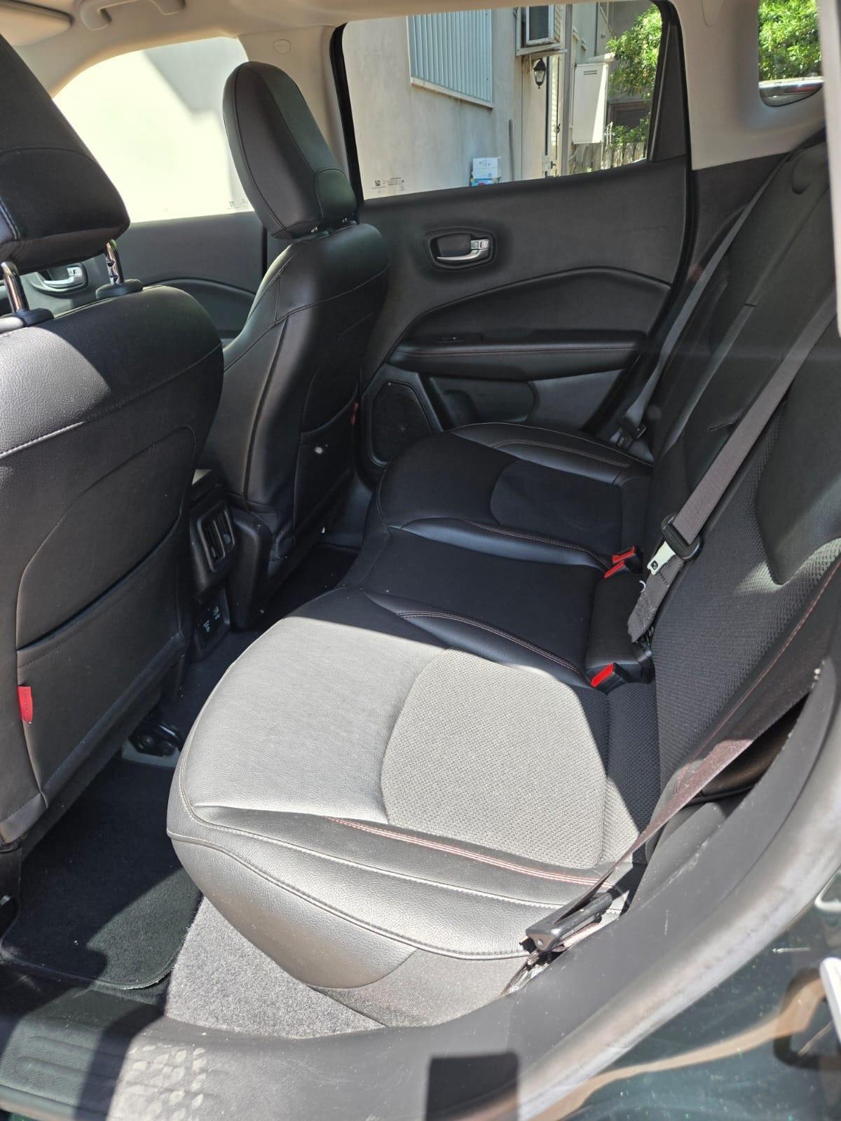 Jeep Compass 1.3 Turbo T4 240 CV PHEV AT6 4xe Trailhawk