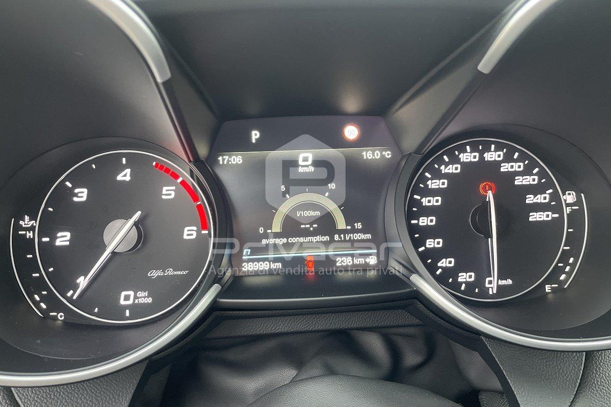ALFA ROMEO Giulia 2.2 Turbodiesel 210 CV AT8 AWD Q4 Veloce Ti