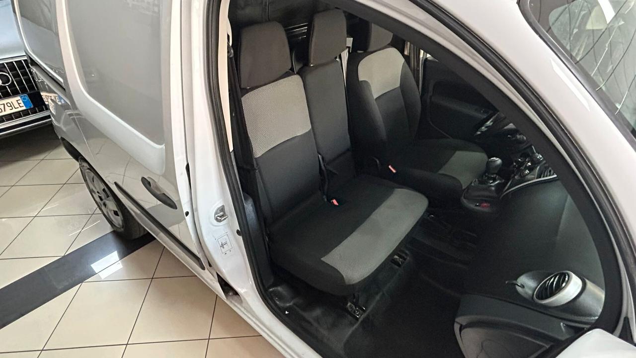 Renault Kangoo Blue dCi 115CV Furgone 3 POSTI
