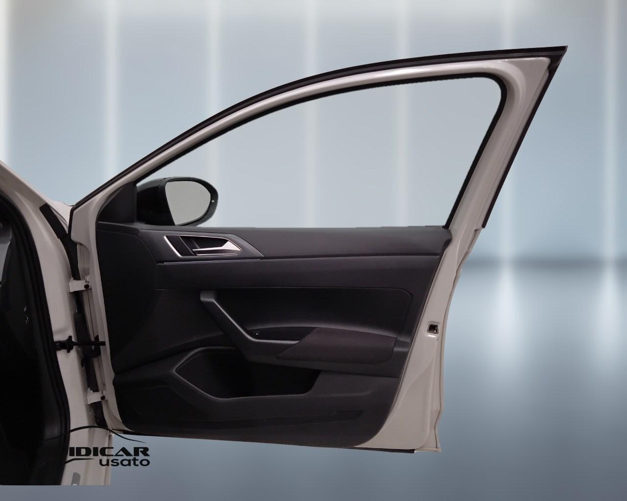 VOLKSWAGEN Taigo - Taigo 1.0 tsi R-Line 110cv dsg