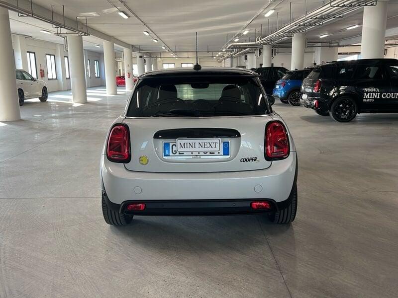 MINI Full Electric Mini F56 2021 Mini 3p Cooper SE Classic auto