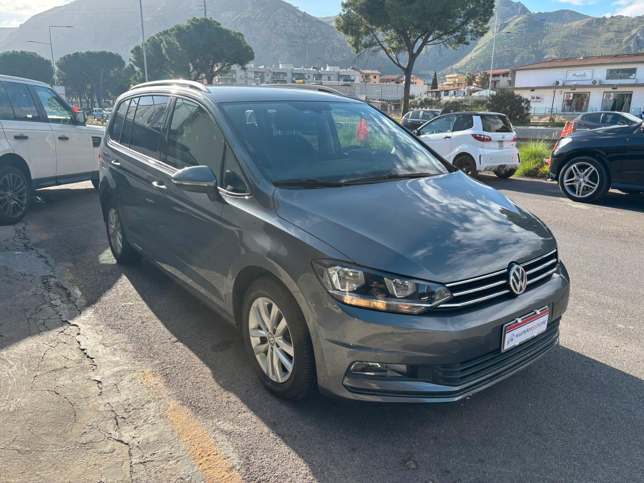 Volkswagen Touran Volkswageen 1.6 TDI Executive - Sette Posti