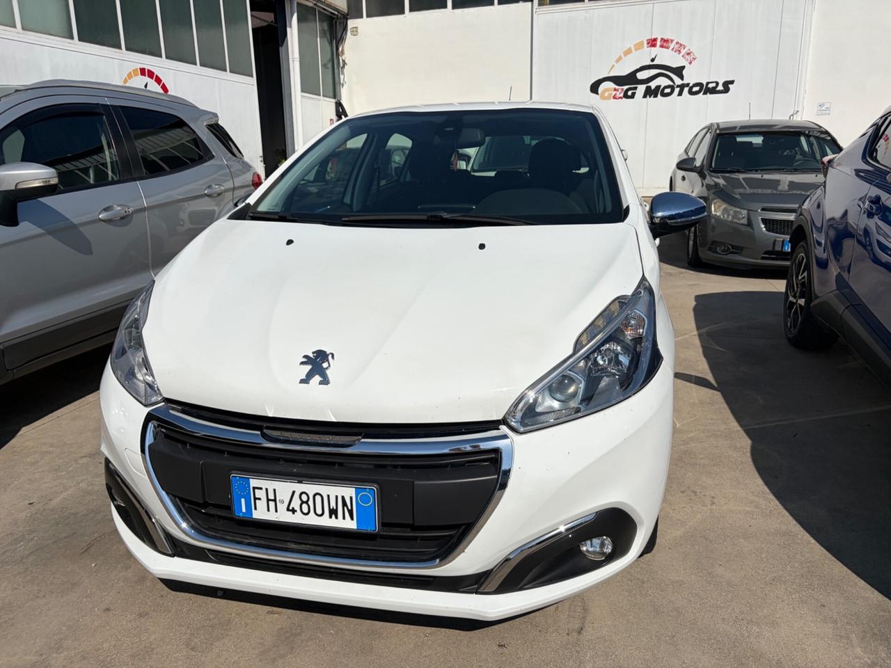 Peugeot 208 BlueHDi 1.6 5 porte Allure