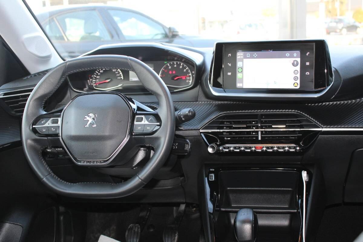 Peugeot 208 1.2 puretech Active Pack s&s 75cv Con NAVIGATORE