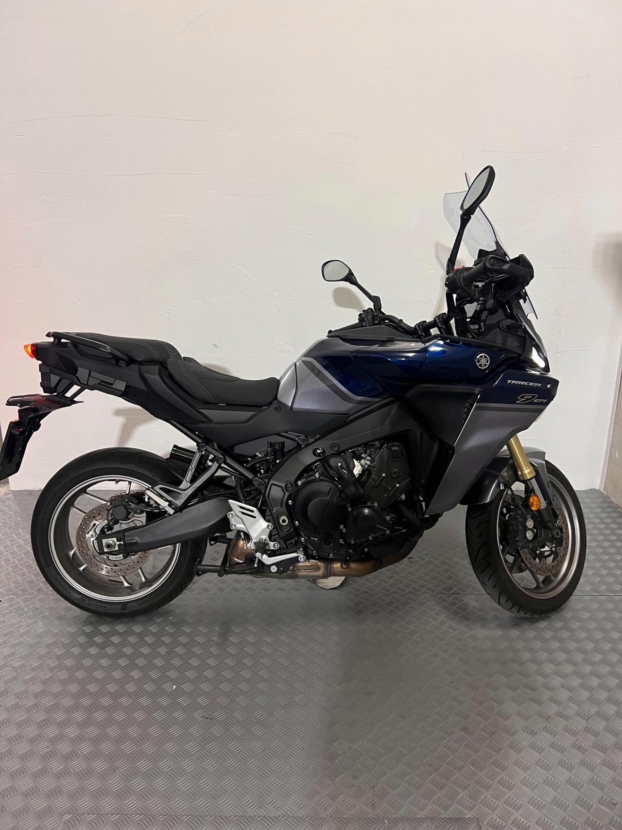 Yamaha Tracer 9 GT + Y-AMT