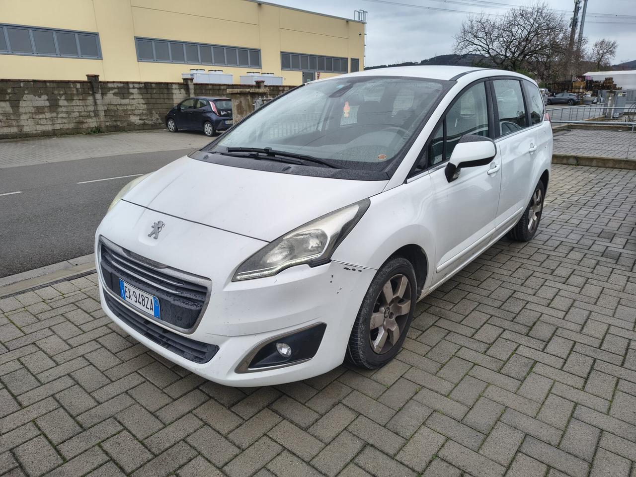 Peugeot 5008 7 POSTI 1.6 HDi +GANCIO TRAINO *PER COMMERCIANTI*