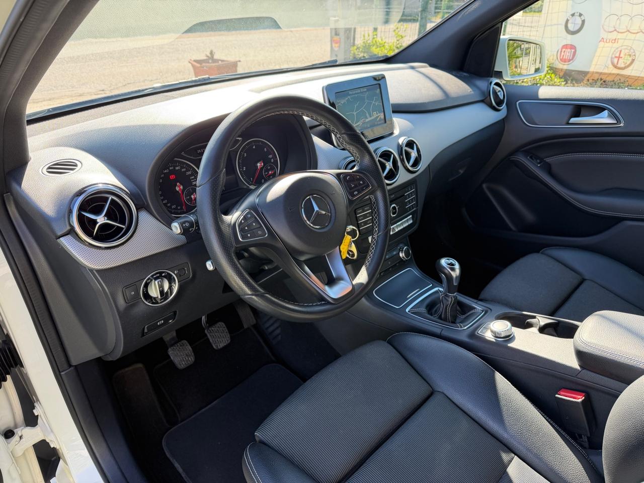 Mercedes B180 CDI SPORT-2017"PERFETTA"