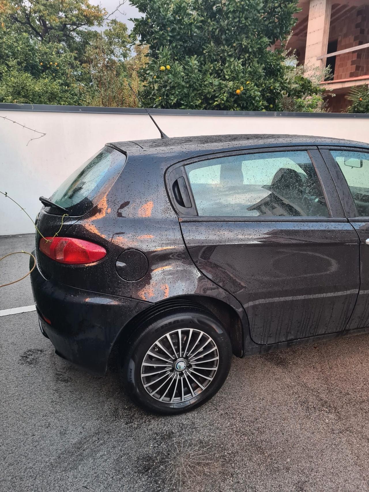 Alfa Romeo 147 1.9 JTD 120CV 5 porte Exclusive