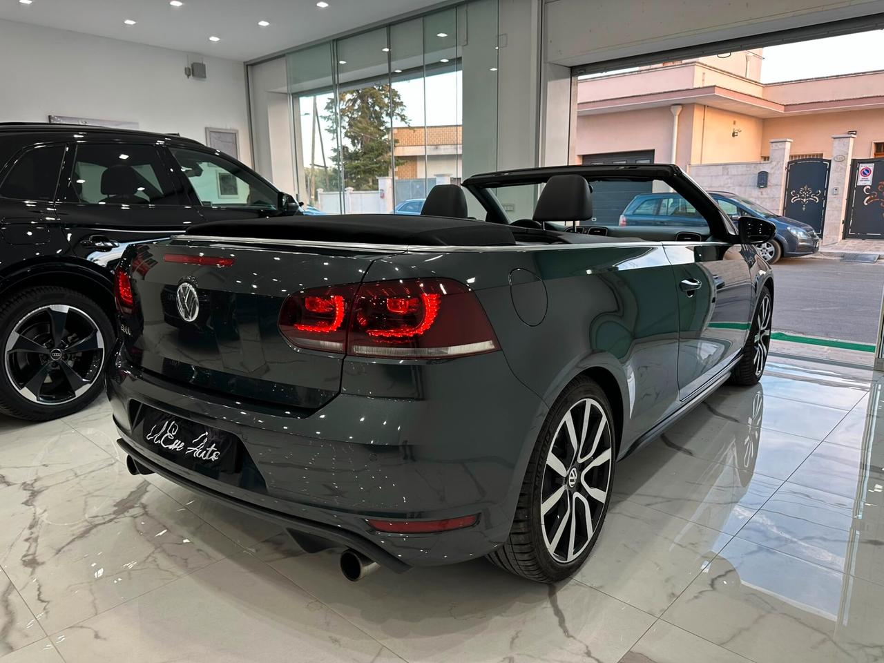 Volkswagen Golf GTI Cabrio 2.0 TFSI