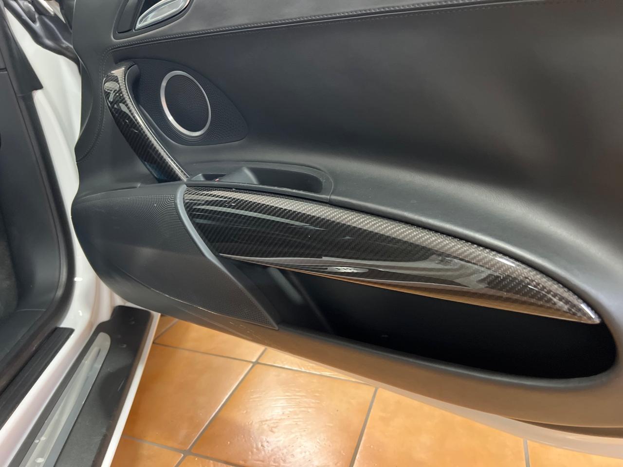 Audi R8 4.2 V8 FSI quattro R tronic Carbon