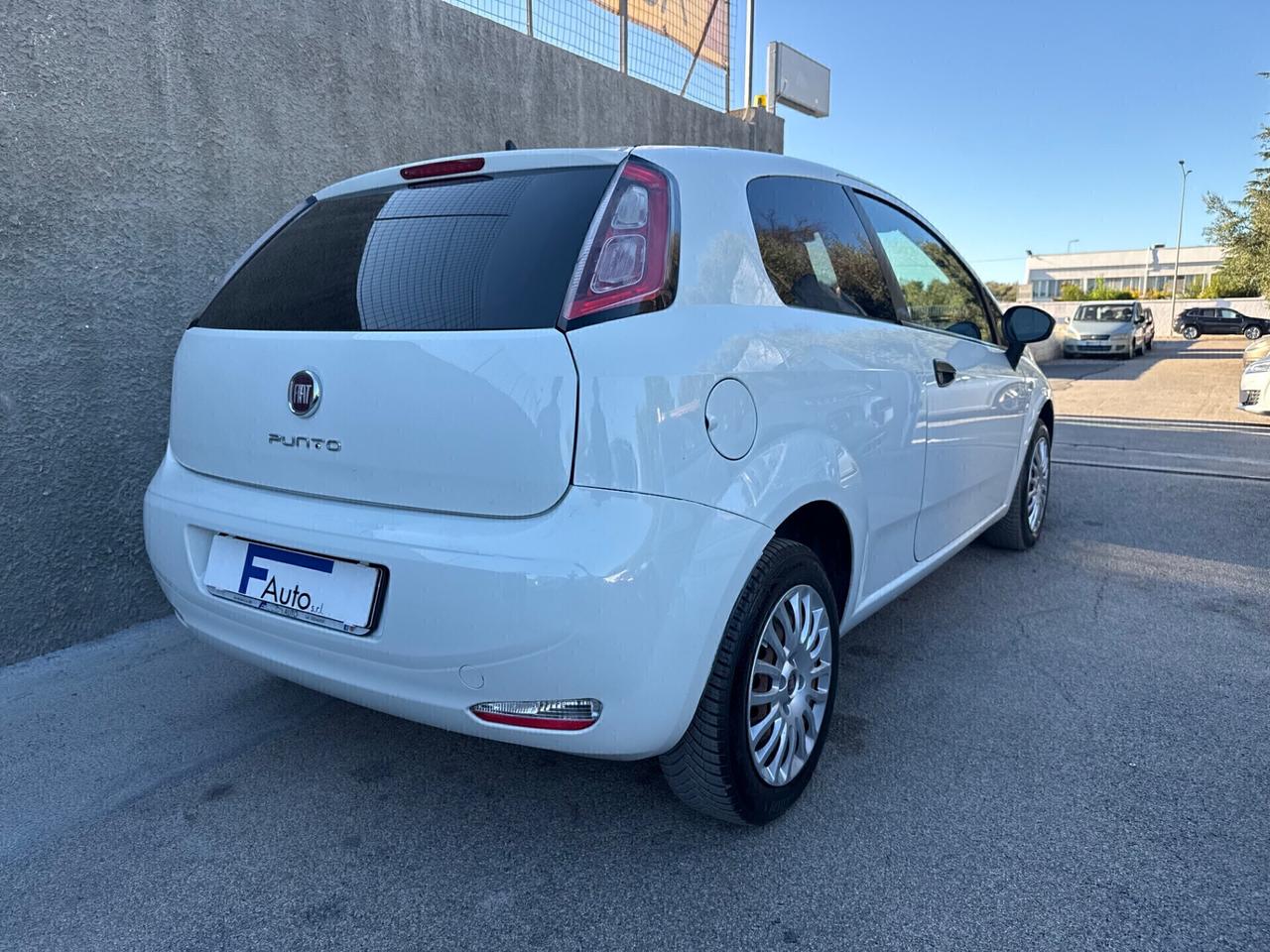 Fiat Punto 1.3 MJT***75CV***3 porte Van 2 posti,clima,comandi al volante,ecc.