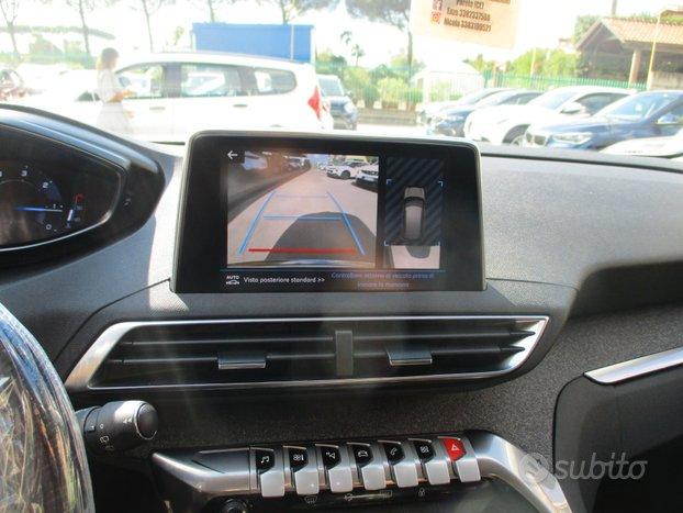 Peugeot 3008 NAVI/PDC/CAMERA/LED/CROMO