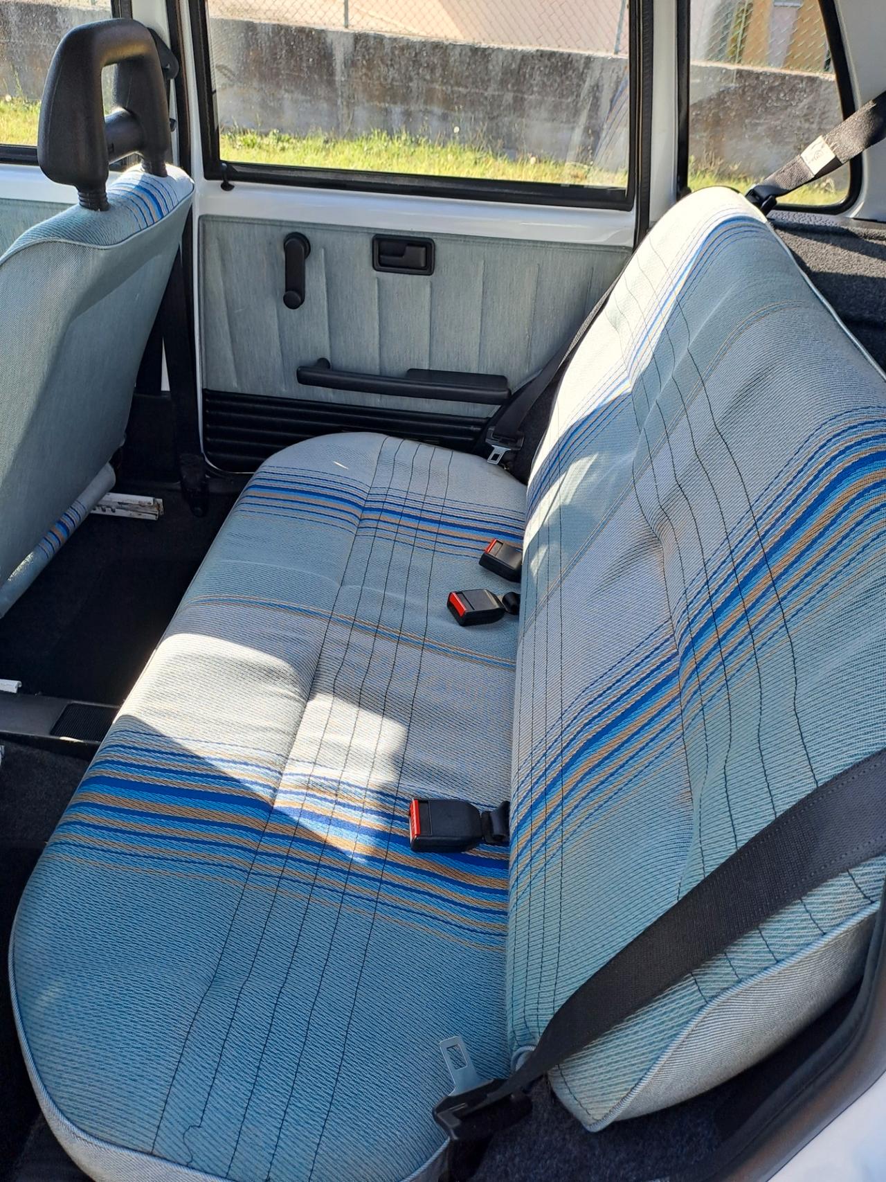 FIAT UNO STING 9.0 Benzina