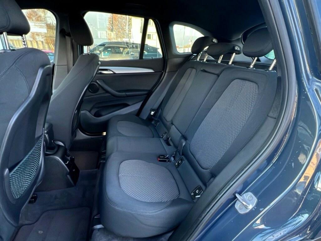 BMW X1 18 d Business xDrive Steptronic