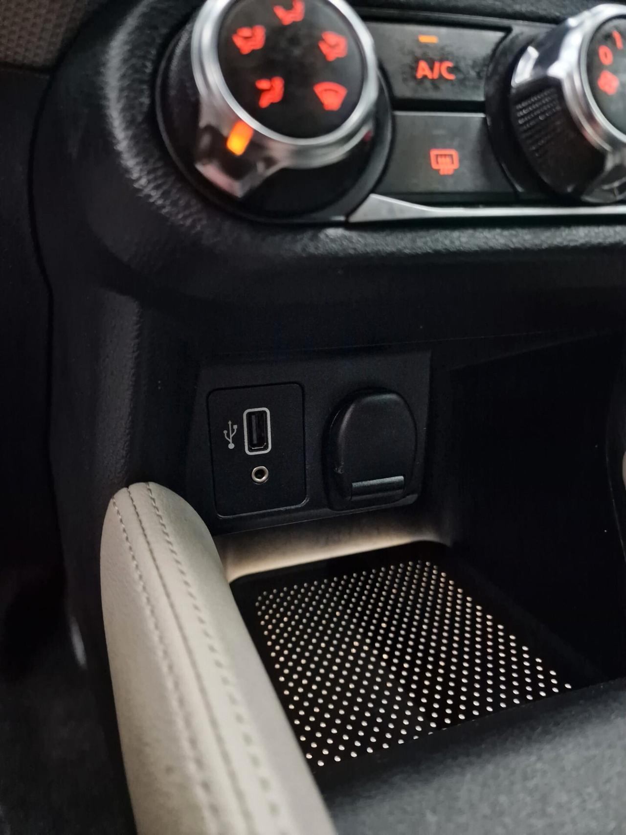 Nissan Micra 1.0 IG-T 100 5 porte Tekna