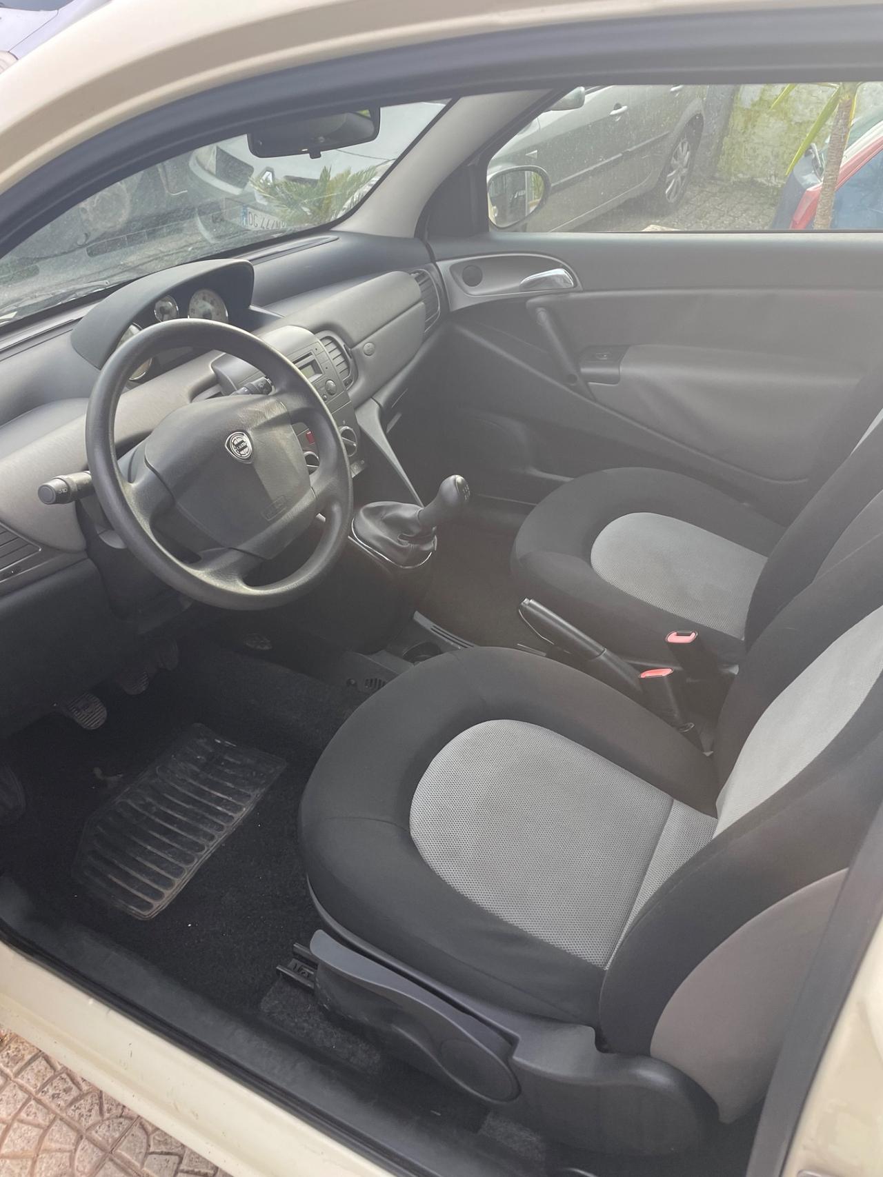 Lancia Ypsilon 1.3 Multijet Diesel