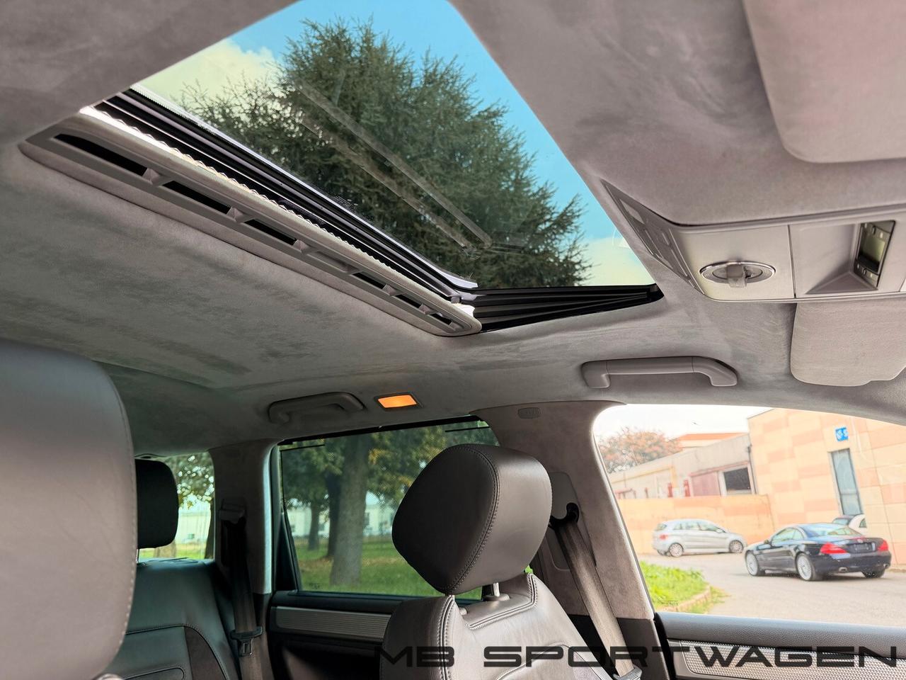 Volkswagen Touareg 6.0 W12 Sport