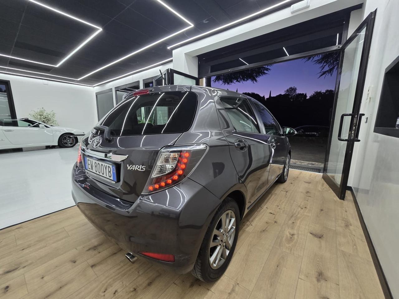 Toyota Yaris 1.0 5 porte Lounge