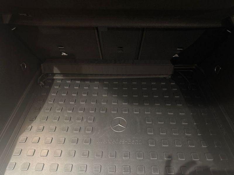 Mercedes-Benz Classe A A 180 d Premium Night edition auto