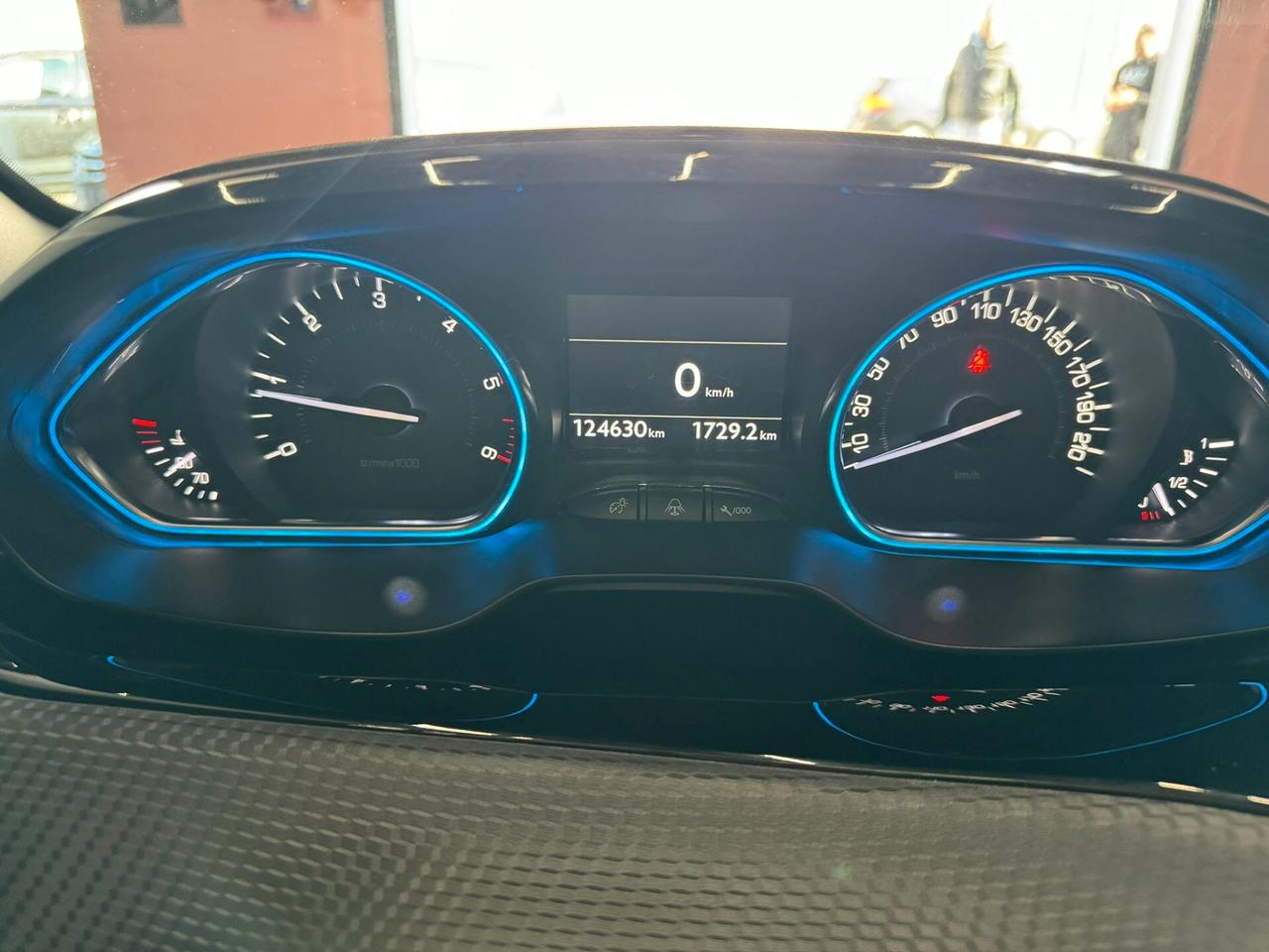 PEUGEOT 2008 NEOPATENTATI