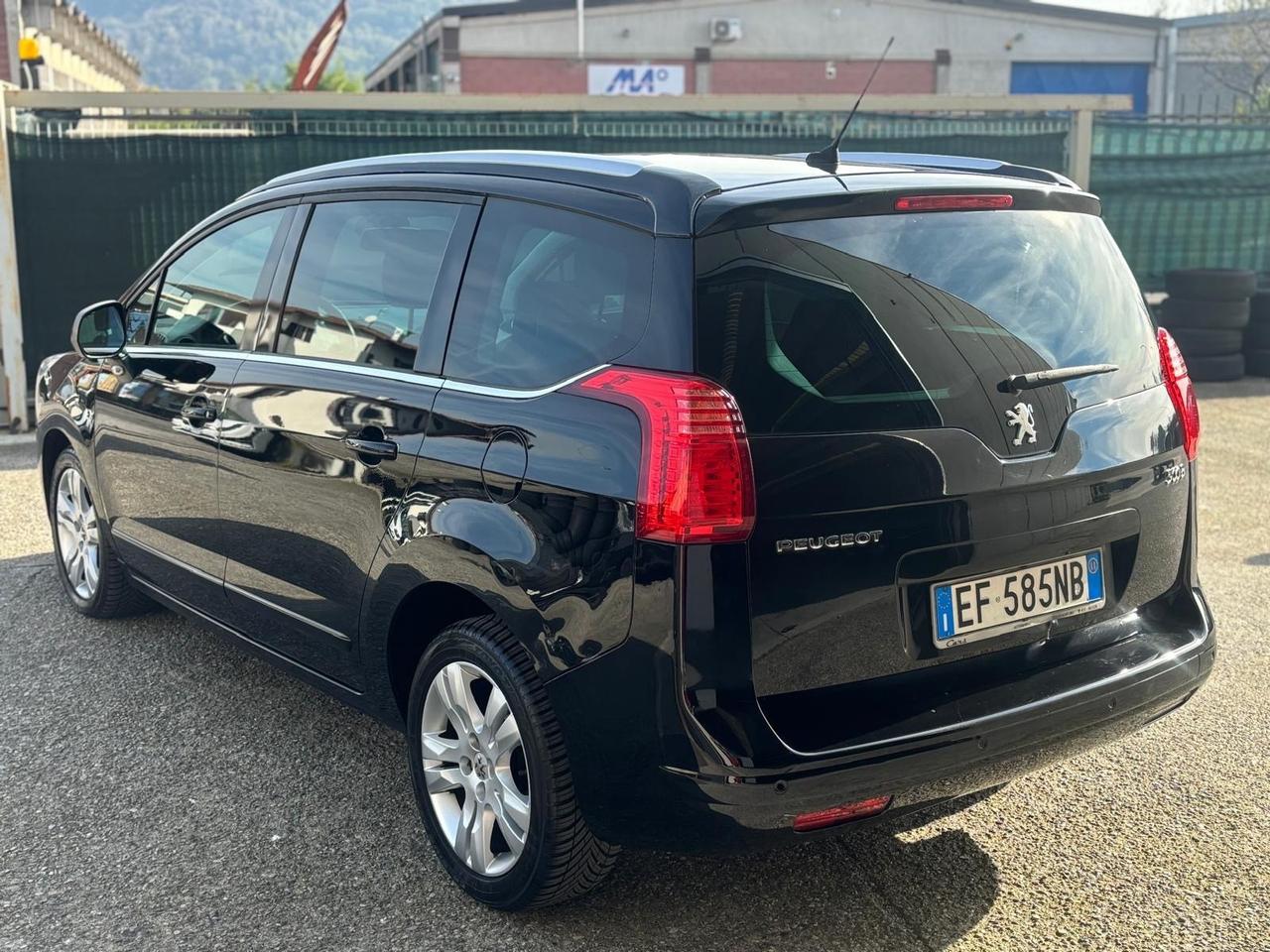 Peugeot 5008 2.0 HDi 150CV Allure